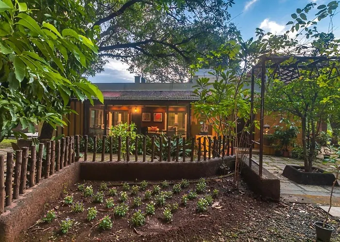 Saffronstays Ambe Moha - 2Bhk Veg Villa With Pool, Gazebo, Library & Mango Groves In Karjat